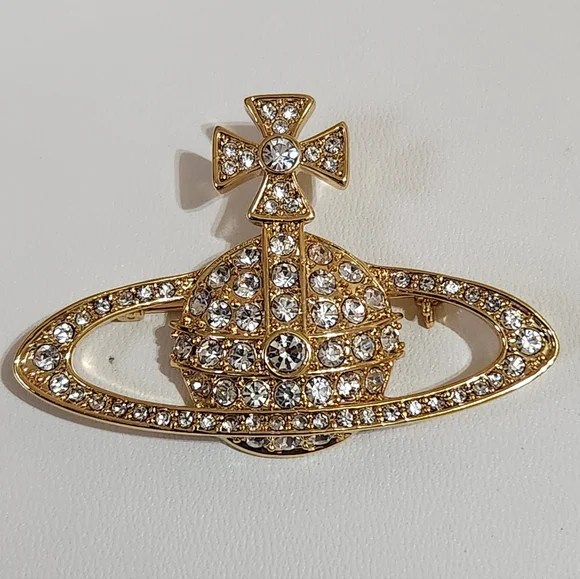 Vivienne Westwood Bas Relief Gold Brooch Brand New - Picture 6 of 10